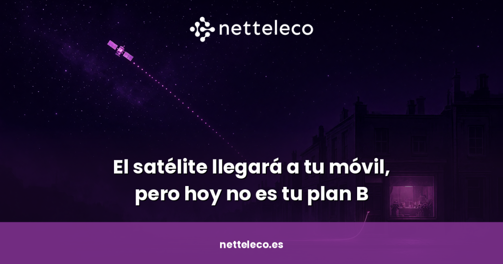 Satélite lejano sobre una calle de noche con un local iluminado y un cable enchufado a la puerta